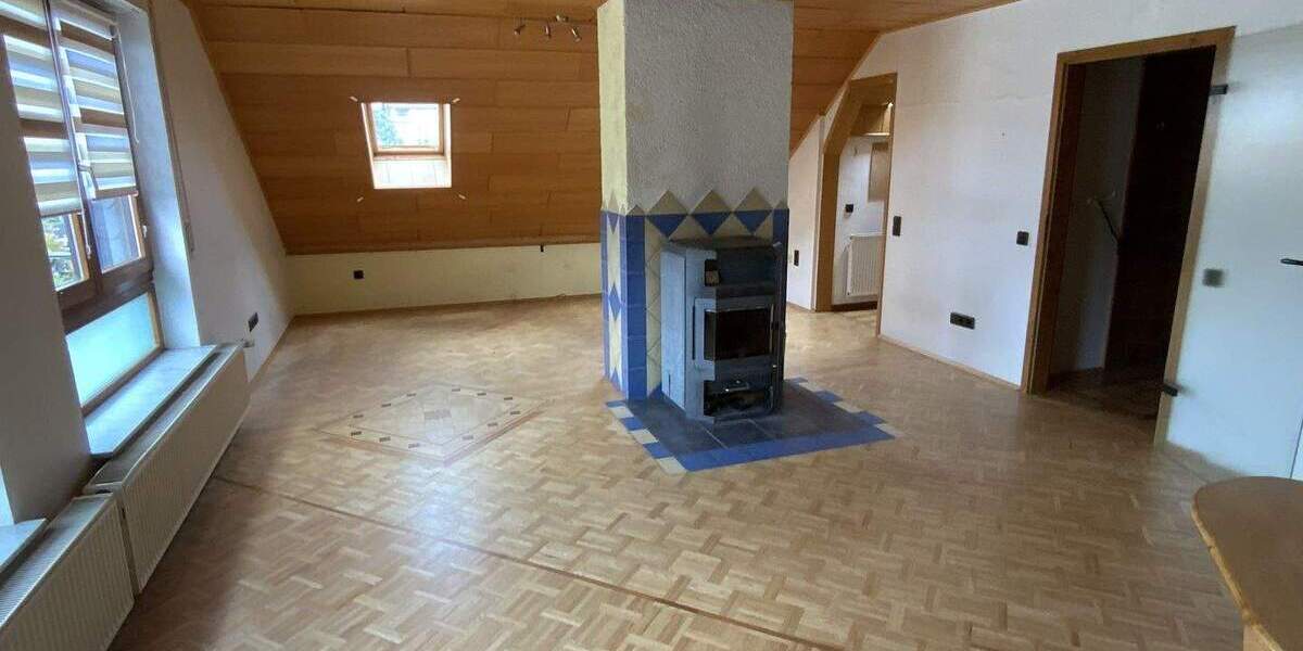 Mehrfamilienhaus, Wohnhaus Leun Stockhausen - 8 Zimmer, 185 m&sup2;, 294.000&euro; | Angebot:25674287