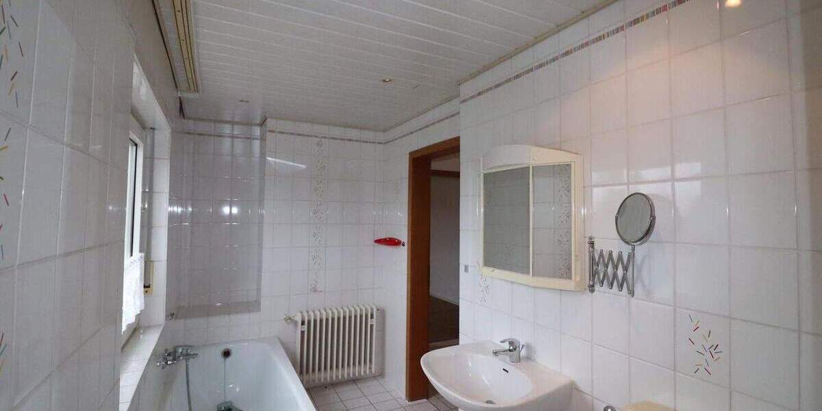 Mehrfamilienhaus, Wohnhaus Wettenberg Wißmar - 9 Zimmer, 235 m&sup2;, 579.000&euro; | Angebot:25682695