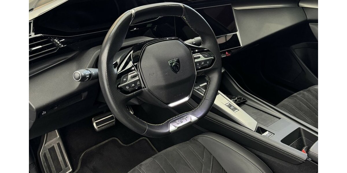Peugeot 408 GT 130 PureTech EAT8 Focal Panodach 32.000 km 24.970 &euro; Lich 35423