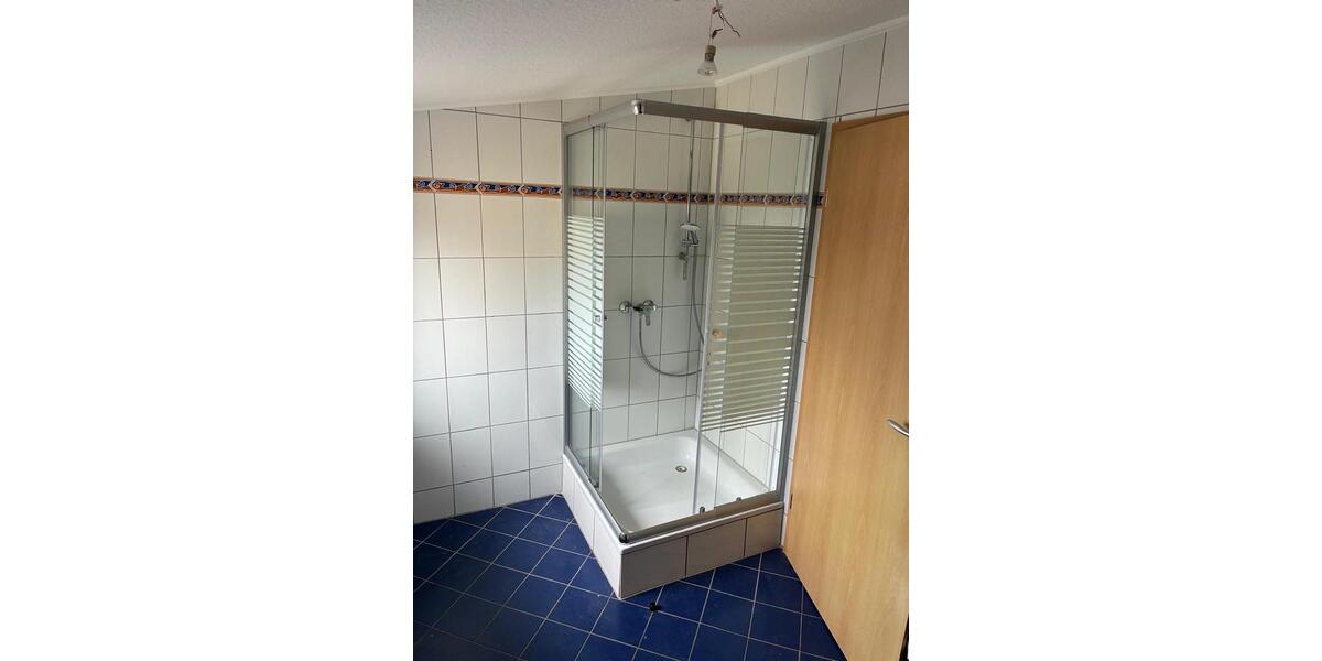 Dachgeschoßwohnung Gießen Allendorf - 4 Zimmer, 115 m&sup2;, 950&euro; | Angebot:26047263