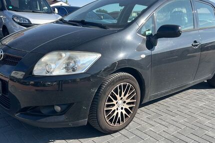 Toyota Auris 212.500 km 2.990 &euro; Biebertal 35444