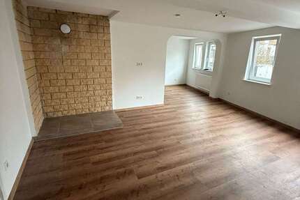 Haus Reiskirchen - 5 Zimmer, 136 m&sup2;, 195.000&euro; | Angebot:24424487