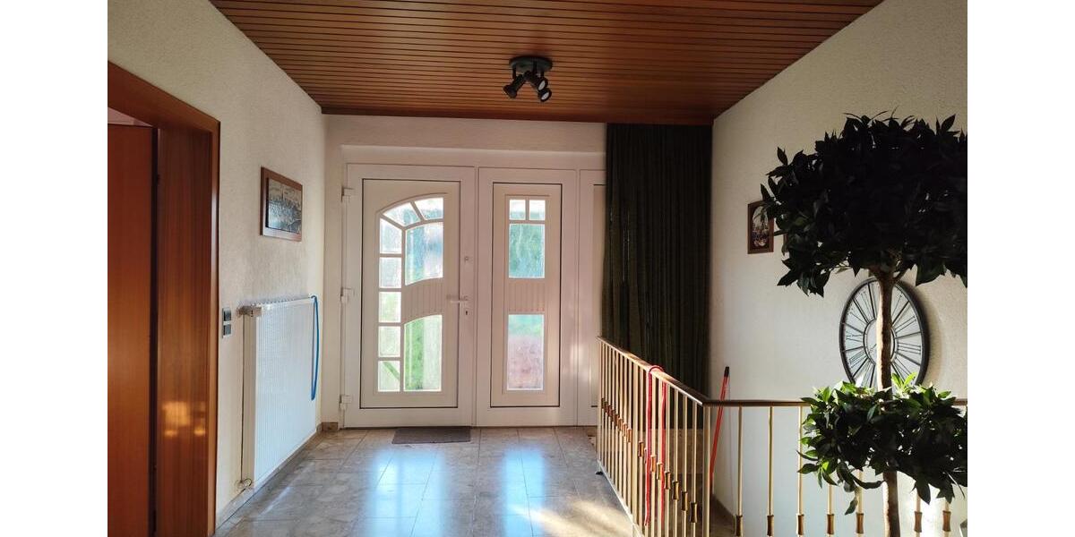 Einfamilienhaus Lich - 7 Zimmer, 200 m&sup2;, 650.000&euro; | Angebot:26197822