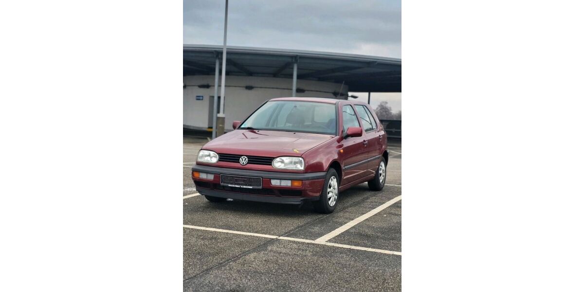 VW Golf 150.000 km 2.200 &euro; Ehringshausen 35630