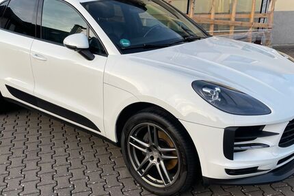 Porsche Macan 99.000 km 43.890 &euro; Wetzlar 35586