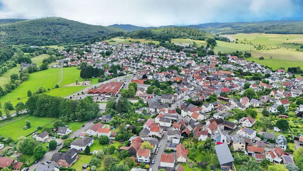 Sonniges Einfamilienhaus mit Garten in Gladenbach OT - Einfamilienhaus Gladenbach | Angebot:26882614