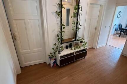 Wohnung Gießen - 3.5 Zimmer, 14 m&sup2;, 310&euro; | Angebot:26543942