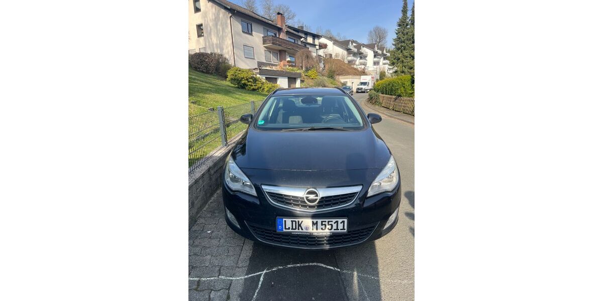 Opel Astra 200.300 km 2.250 &euro; Dillenburg 35683