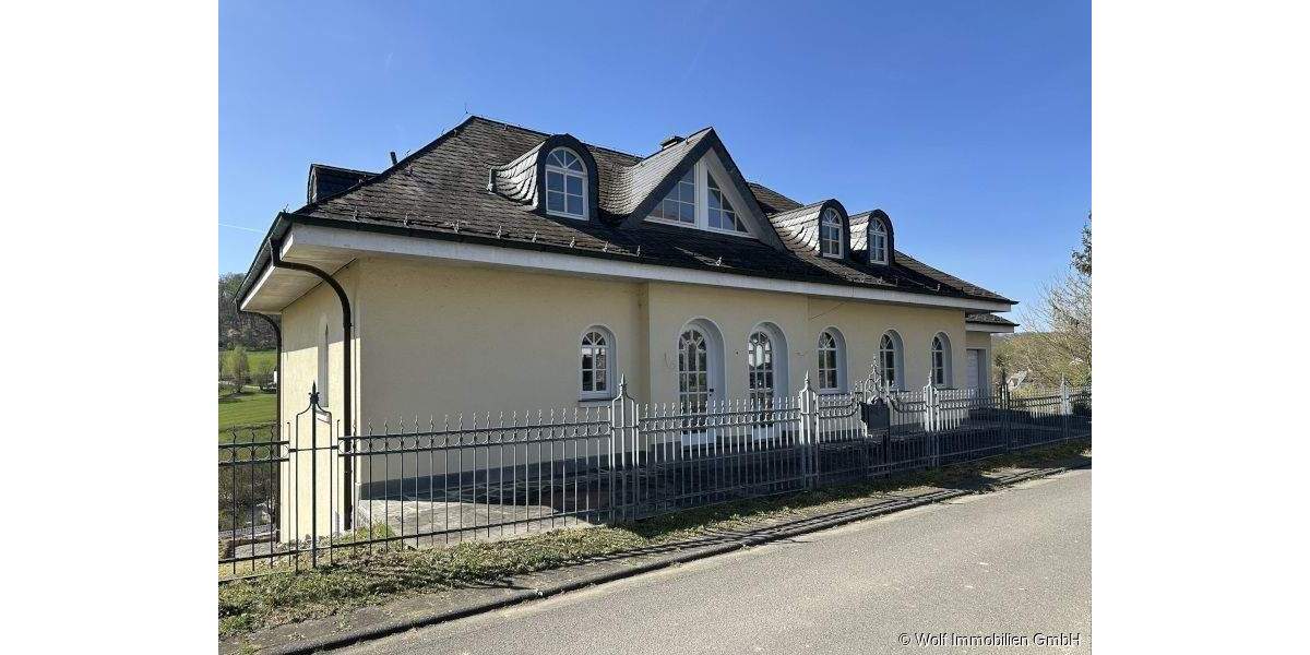 Einfamilienhaus Weinbach / Fürfurt Fürfurt - 7 Zimmer, 232 m&sup2;, 498.000&euro; | Angebot:25815179