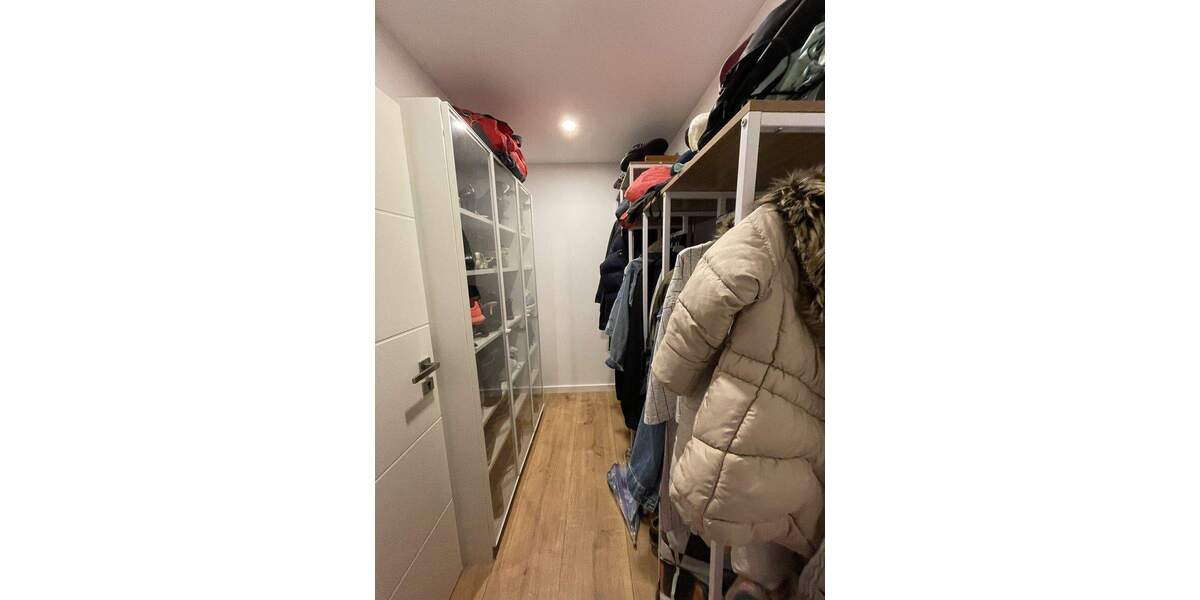 Einfamilienhaus Ehringshausen / Kölschhausen Kölschhausen - 9 Zimmer, 238 m&sup2;, 490.000&euro; | Angebot:25728156