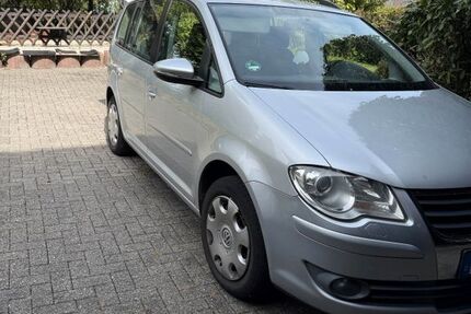VW Touran 149.800 km 6.300 &euro; Weilburg 35781
