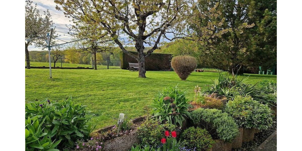 Einfamilienhaus Mengerskirchen-Dillhausen Dillhausen - 8 Zimmer, 283 m&sup2;, 512.000&euro; | Angebot:26023384