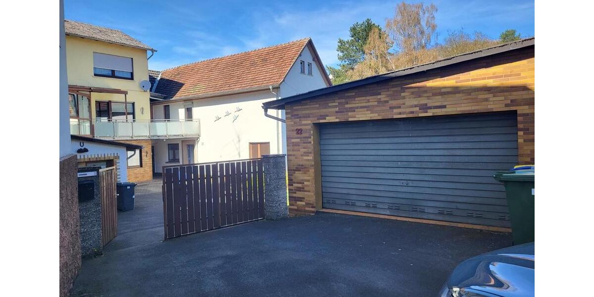 Mehrfamilienhaus, Wohnhaus Biebertal - 8 Zimmer, 300 m&sup2;, 350.000&euro; | Angebot:26847319
