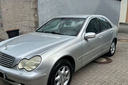 Mercedes-Benz C 180 165.000 km 2.000 &euro; Herborn 35745