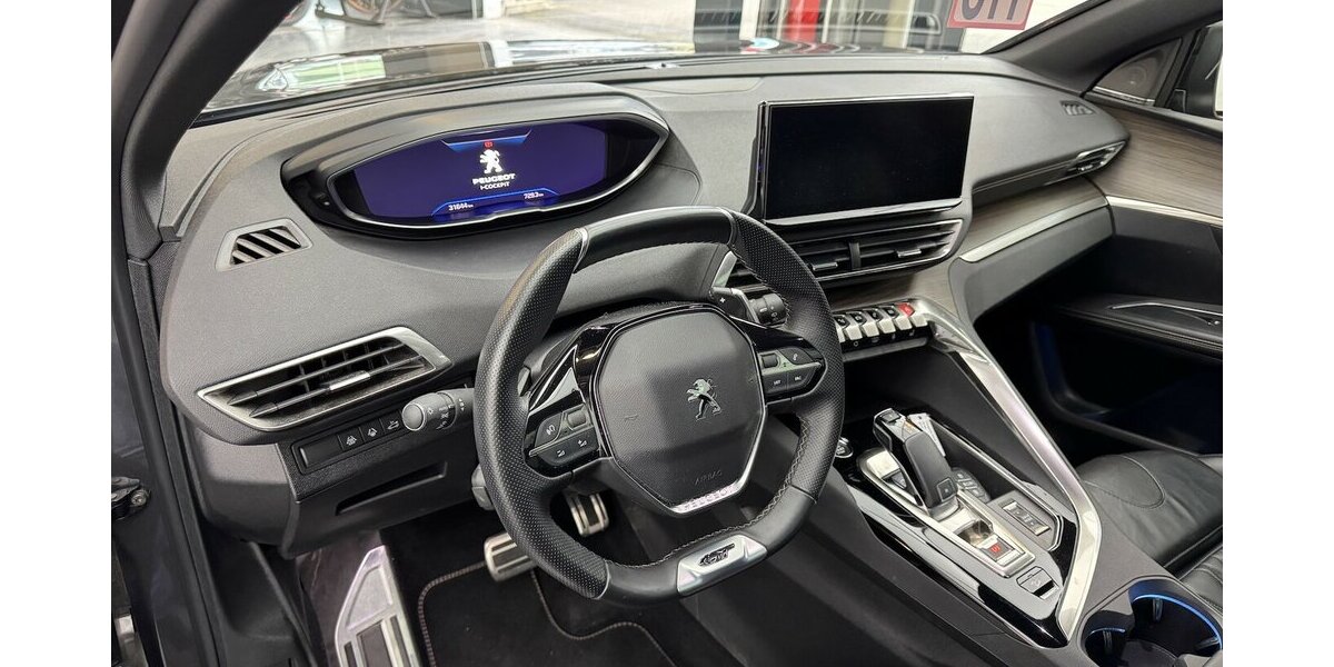 Peugeot 5008 GT 180 Blue HDi EAT8 1.Hand Nachtsicht 31.700 km 32.985 &euro; Lich 35423