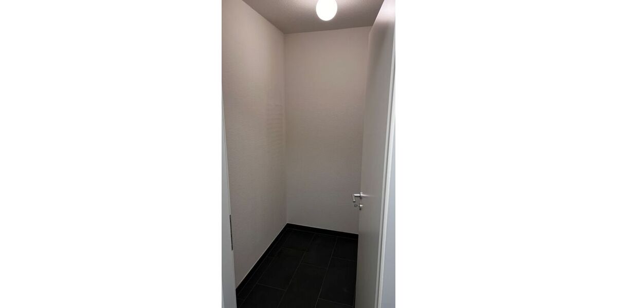 Provisionsfrei* 3-Raumwohnung mit Südbalkon und EBK in bester Lage - 3- Wehrheim | Angebot:26348400