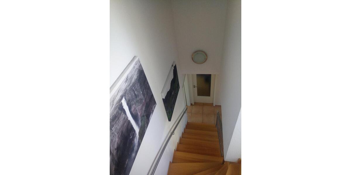 Dachgeschoßwohnung Runkel - 3 Zimmer, 105 m&sup2;, 1.365&euro; | Angebot:26041308