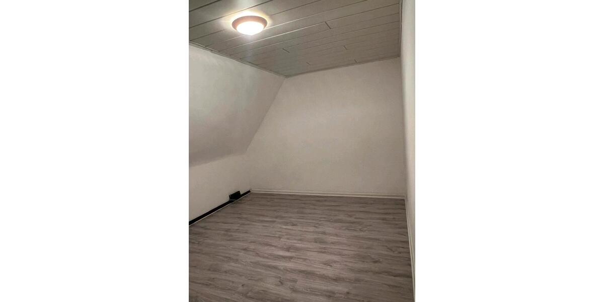 Dachgeschoßwohnung Greifenstein - 3 Zimmer, 85 m&sup2;, 750&euro; | Angebot:24514784