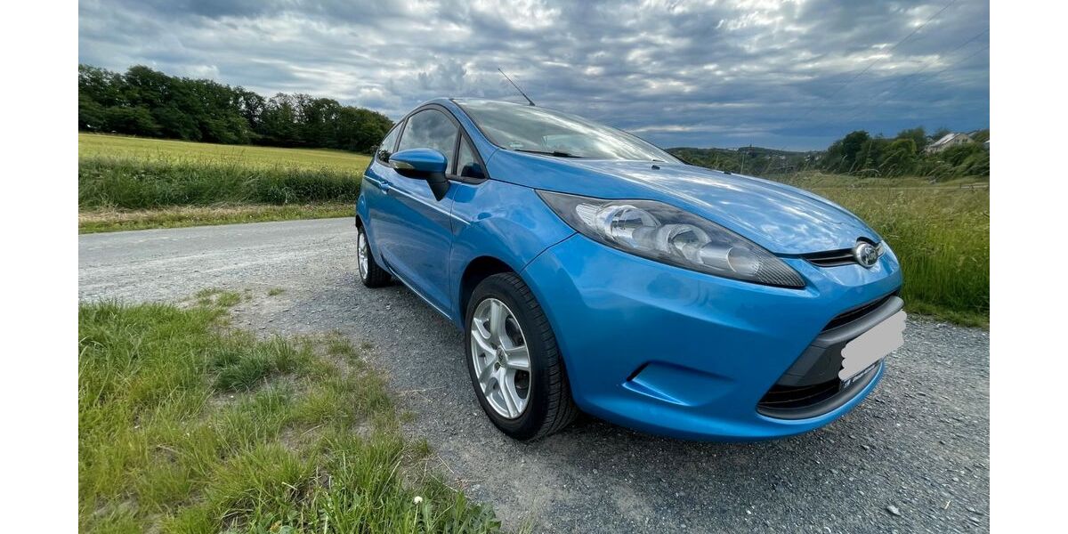 Ford Fiesta 152.000 km 2.500 &euro; Grävenwiesbach 61279