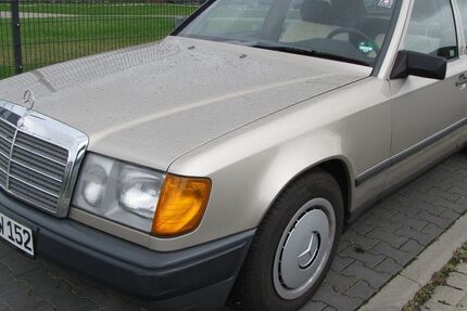 Mercedes-Benz E 230 204.000 km 5.900 &euro; Hüttenberg 35625