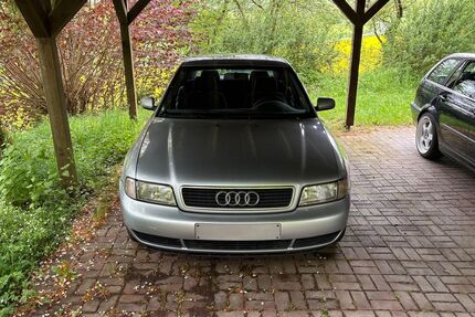Audi A4 300.675 km 1.100 &euro; Gladenbach 35075