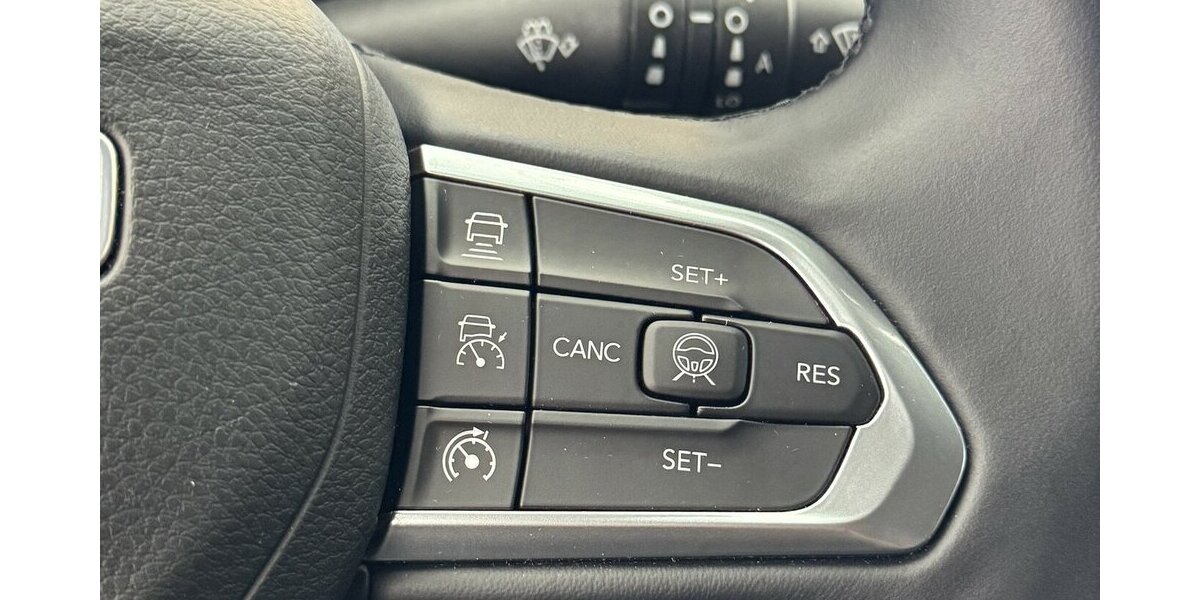 Jeep Compass 1.5L S Mild-Hybrid 48V FWD LED 360 Cam 29.397 km 23.220 &euro; Lich 35423