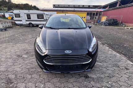 Ford Fiesta 130.077 km 4.900 &euro; Bad Endbach 35080