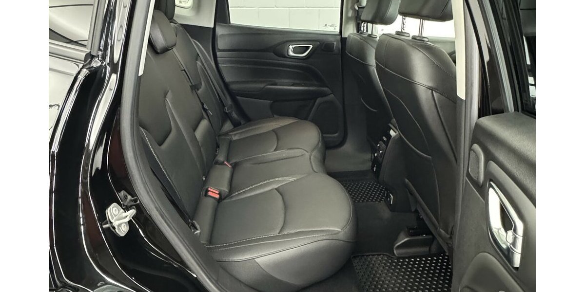 Jeep Compass S Plug-IN Hybrid 4WD 1.Hand Panoramadach 26.460 km 26.950 &euro; Lich 35423
