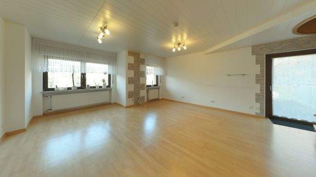 Einfamilienhaus Solms Oberndorf - 7 Zimmer, 224 m&sup2;, 400.000&euro; | Angebot:25662020