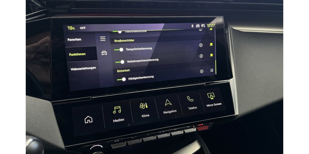 Peugeot 408 GT 130 PureTech EAT8 1.Hand 360° Kamera 21.400 km 24.250 &euro; Lich 35423