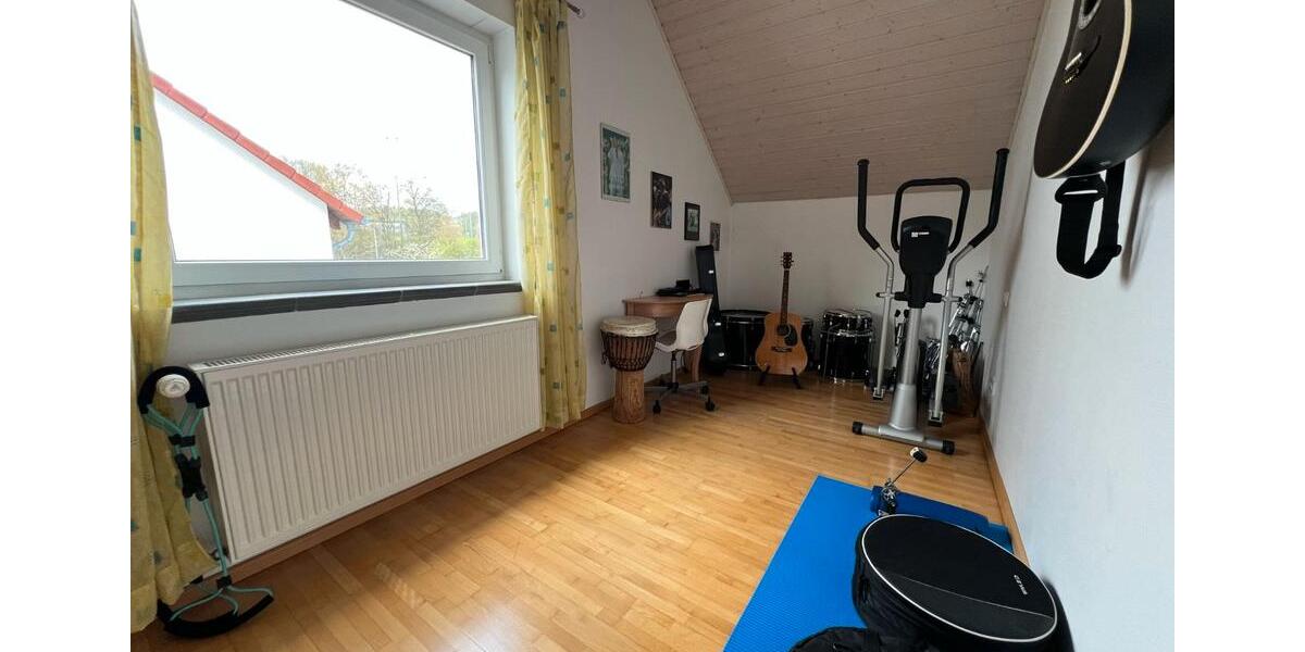 Doppelhaushälfte Weilrod - 6 Zimmer, 141 m&sup2;, 419.000&euro; | Angebot:26214118