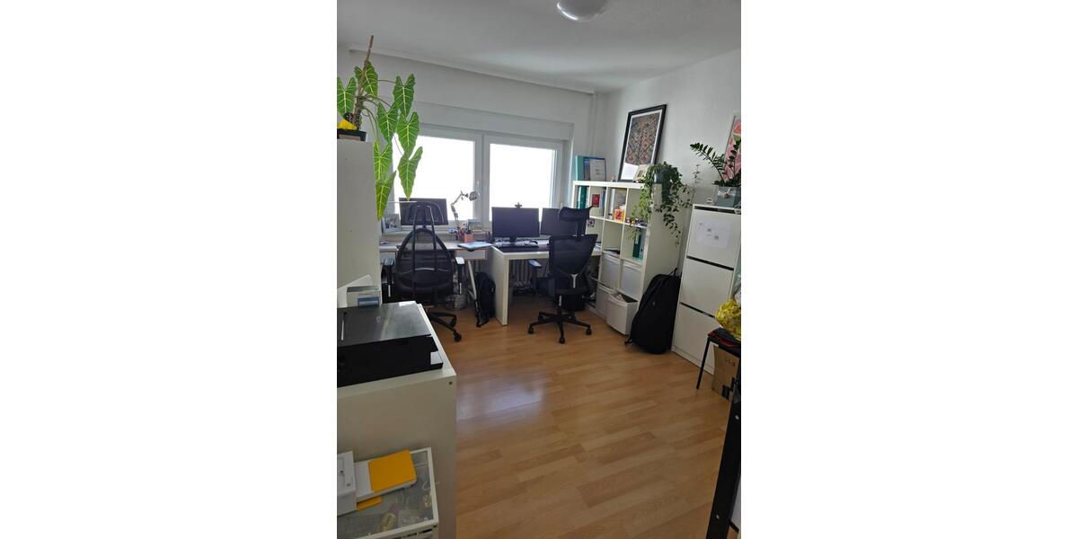 Etagenwohnung Gießen - 3 Zimmer, 75 m&sup2;, 1.000&euro; | Angebot:26548787
