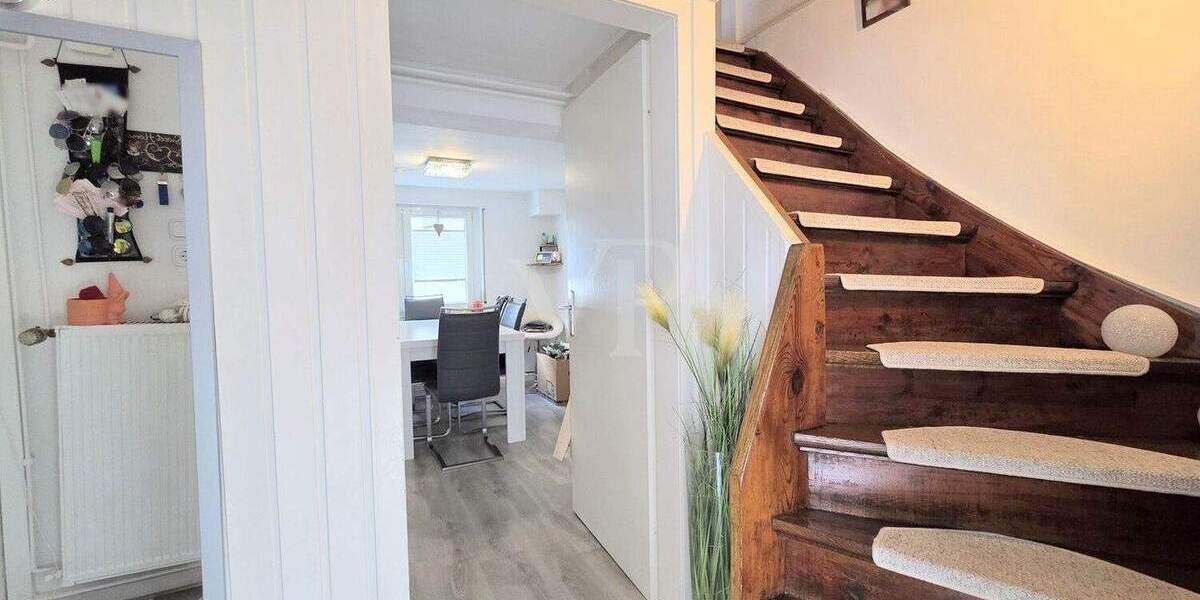 Einfamilienhaus Neu-Anspach Anspach - 1 Zimmer, 265 m&sup2;, 490.000&euro; | Angebot:25695530