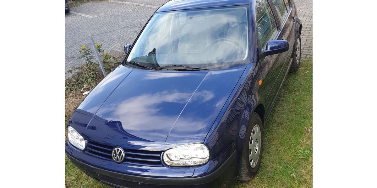 VW Golf 68.359 km 2.990 &euro; Neu-Anspach 61267