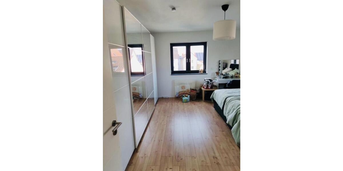 Etagenwohnung Gießen Allendorf - 2 Zimmer, 93 m&sup2;, 1.020&euro; | Angebot:26544962