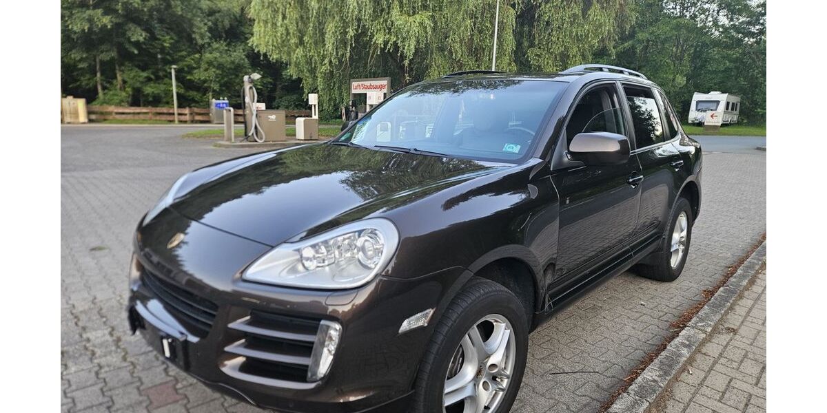 Porsche Cayenne 295.000 km 9.900 &euro; Neu-Anspach 61267
