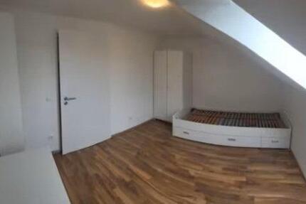 Wohnung Gießen Anneröder Siedlung - 9 Zimmer, 140 m&sup2;, 280&euro; | Angebot:27602085