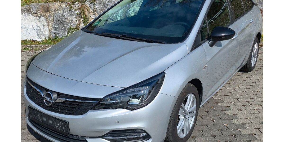 Opel Astra 131.000 km 8.899 &euro; Wetzlar 35576