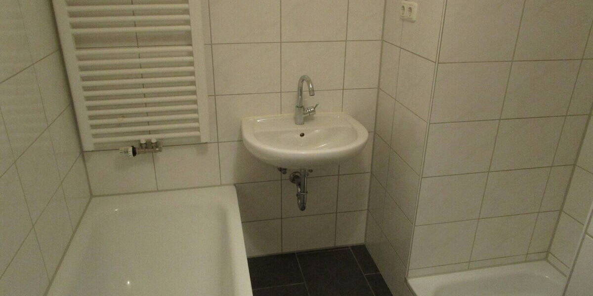 Etagenwohnung Gießen - 3 Zimmer, 91 m&sup2;, 1.100&euro; | Angebot:26794373