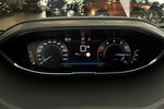 Peugeot 5008 130 EAT8 Allure 1.Hand AHK 13.300 km 25.920 &euro; Lich 35423