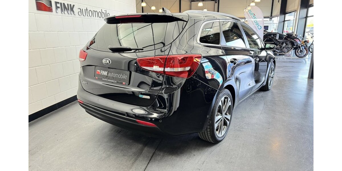 Kia cee´d Sportswagon 1.6 D Platinum Edition Xenon 56.200 km 13.990 &euro; Lich 35423