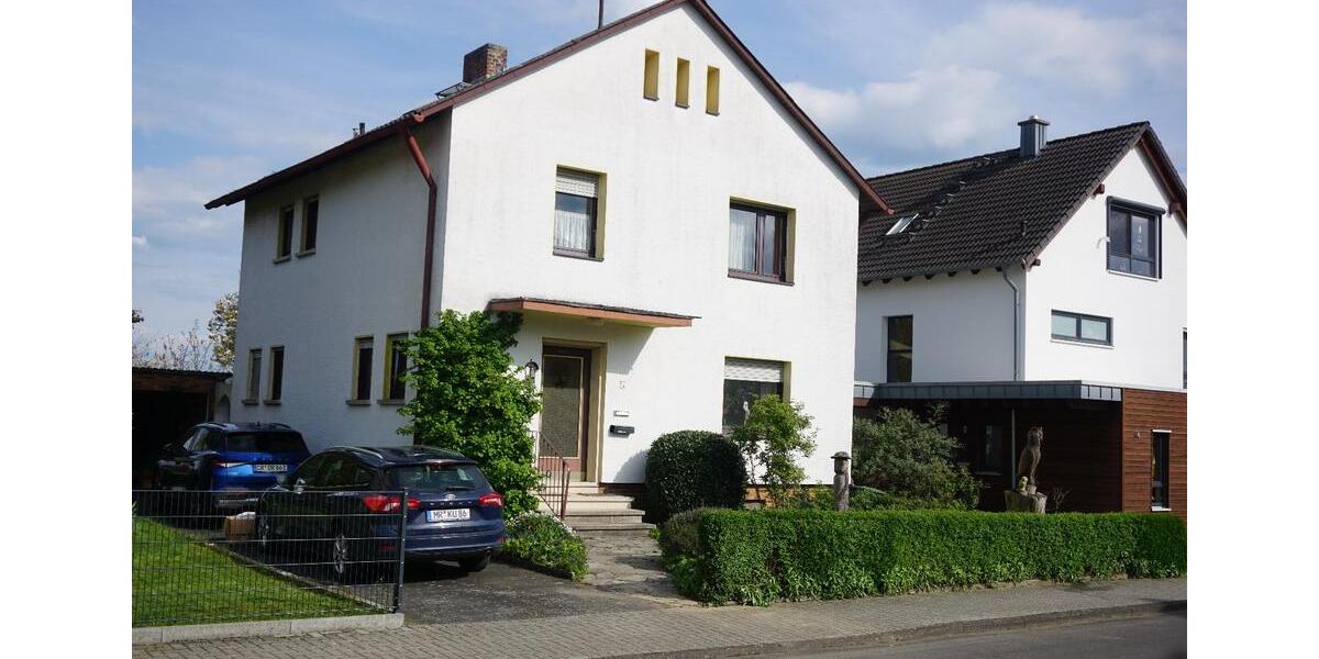 Einfamilienhaus Heuchelheim a. d. Lahn - 2 Zimmer, 118 m&sup2;, 395.000&euro; | Angebot:26264103