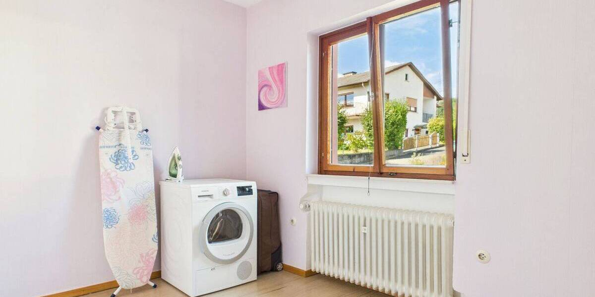 Mehrfamilienhaus, Wohnhaus Ehringshausen Dillheim - 6 Zimmer, 164 m&sup2;, 298.000&euro; | Angebot:25780714