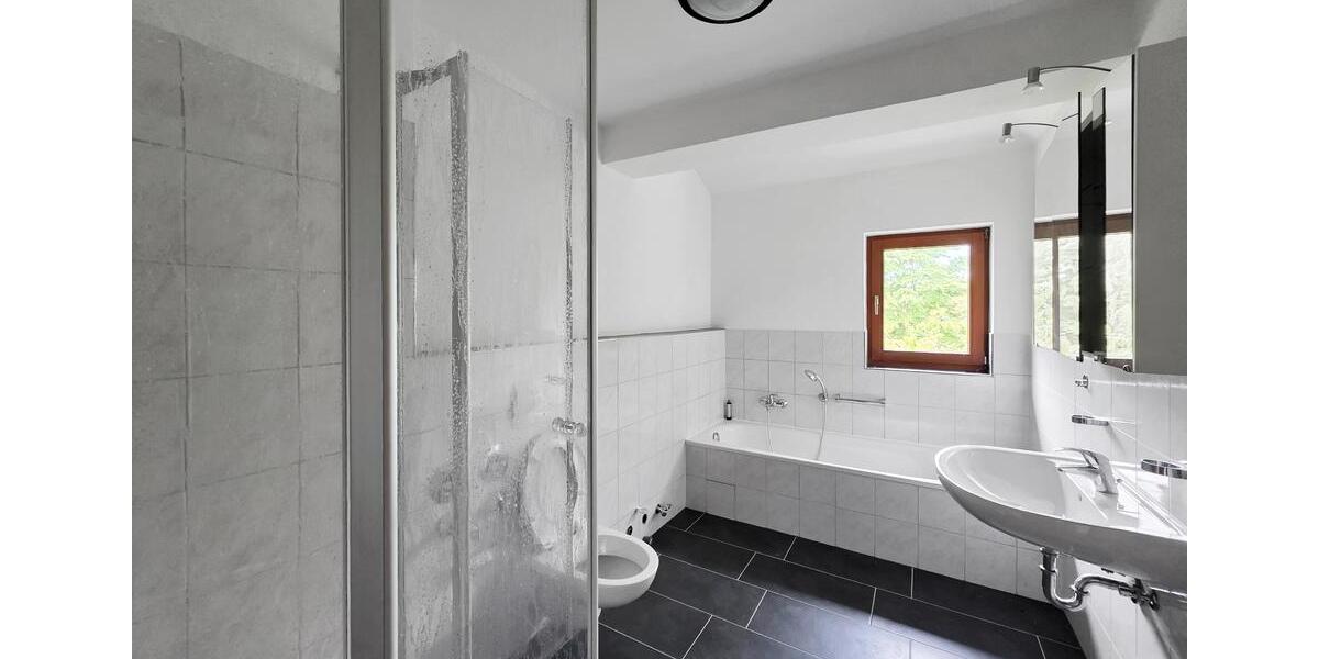 Dachgeschoßwohnung Neu-Anspach Anspach - 3 Zimmer, 67 m&sup2;, 890&euro; | Angebot:26518084