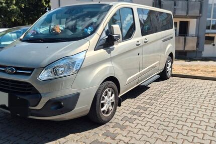 Ford Tourneo Custom 165.000 km 16.900 &euro; Butzbach 35510