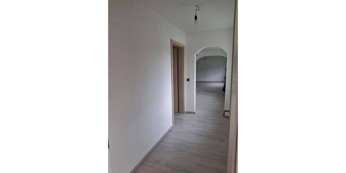 Etagenwohnung Mittenaar - 3 Zimmer, 75 m&sup2;, 780&euro; | Angebot:25628863