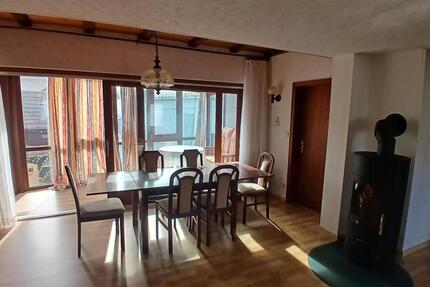 Wohnung Braunfels - 4 Zimmer, 98 m&sup2;, 750&euro; | Angebot:26213099