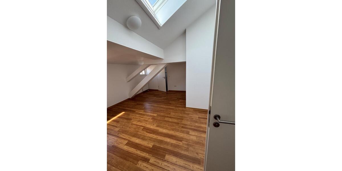 Dachgeschoßwohnung Gießen - 1 Zimmer, 37 m&sup2;, 450&euro; | Angebot:26477126
