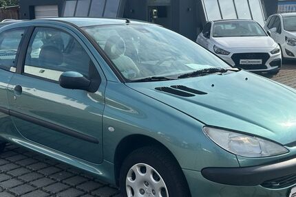 Peugeot 206 104.000 km 2.800 &euro; Butzbach 35510