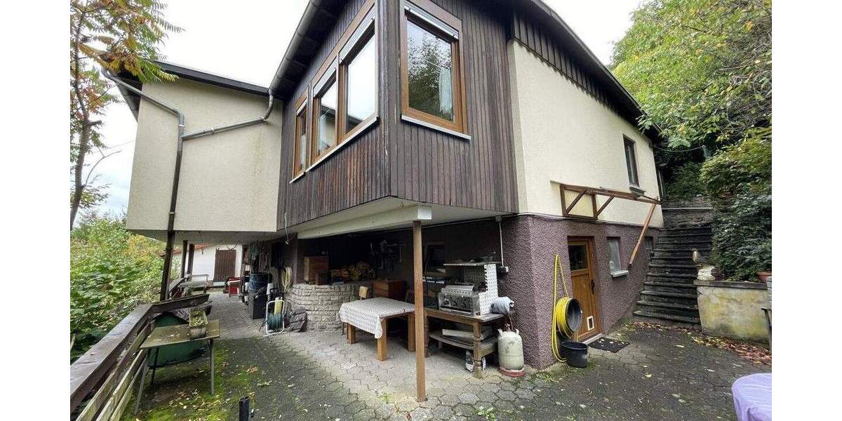 Einfamilienhaus Herborn - Burg Burg - 4 Zimmer, 117 m&sup2;, 190.000&euro; | Angebot:25834775